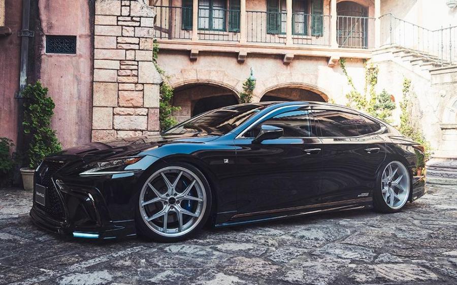 Lexus LS500h AWD Executive Line by Wald '2018
